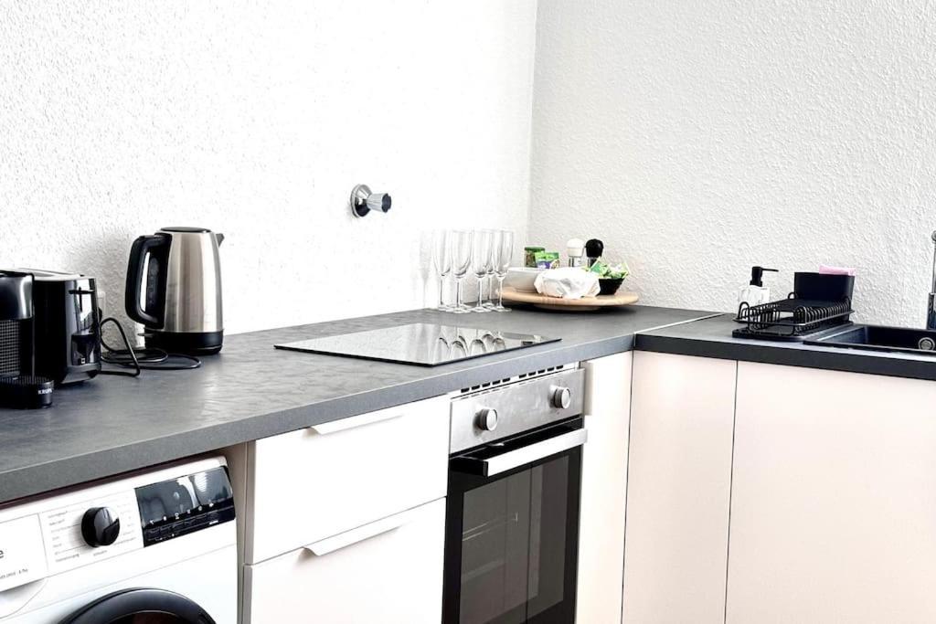 Moderne Wohnung In Stadionnaehe Mit Parkplatz Dortmund Exteriör bild