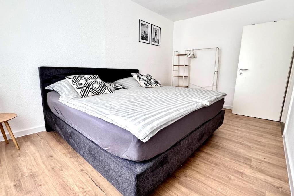 Moderne Wohnung In Stadionnaehe Mit Parkplatz Dortmund Exteriör bild